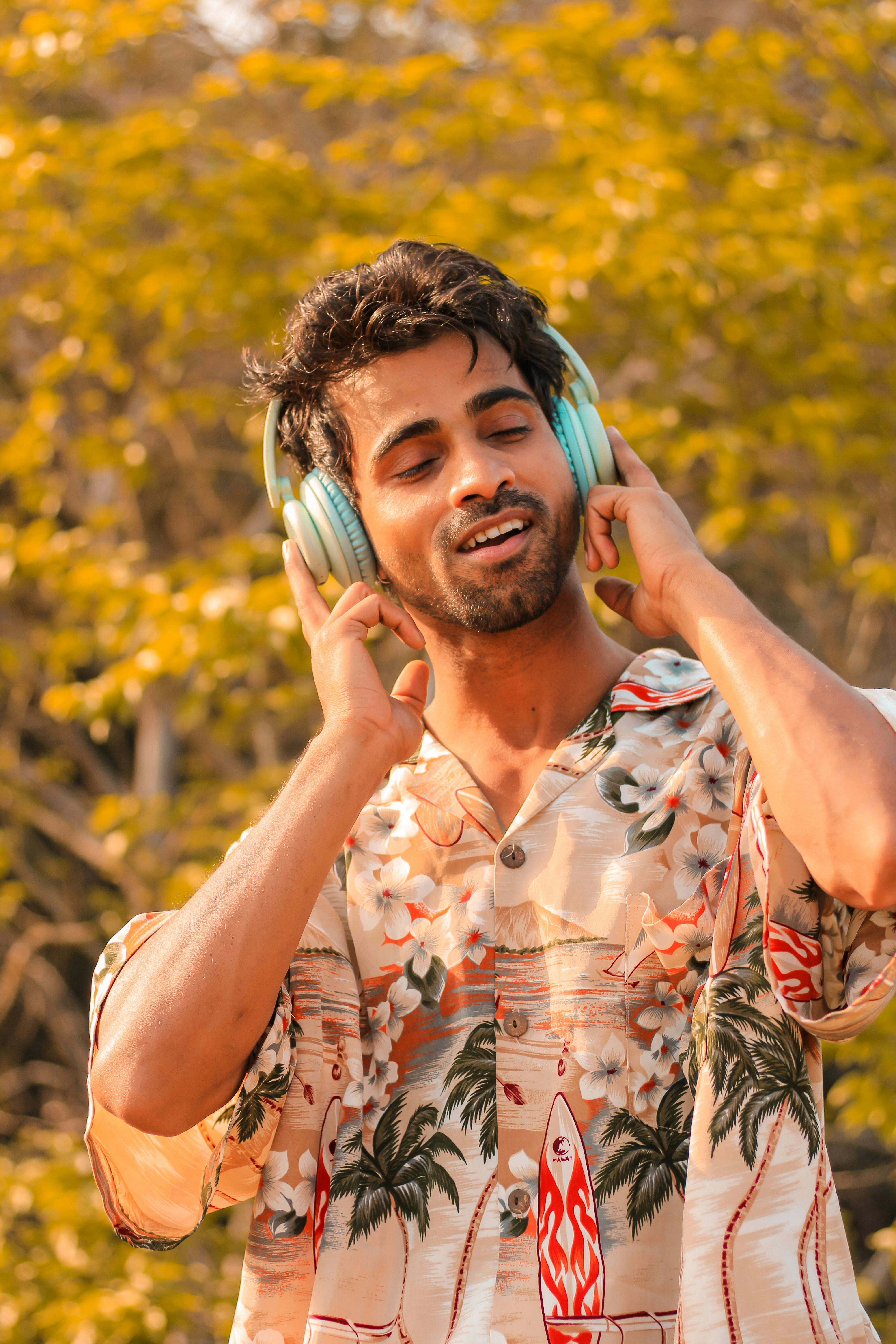 A happy RadiYO! listener
